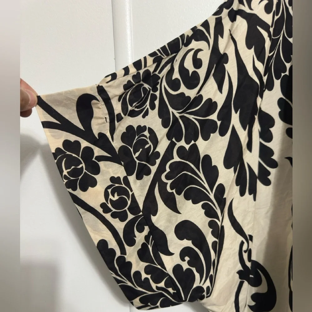 Chico's Black and Cream Patterned Kimono - Picture 4 of 7